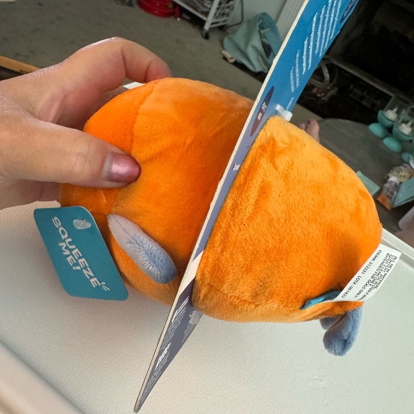 Bark Santiago Seal dog toy - Picture 7 of 9